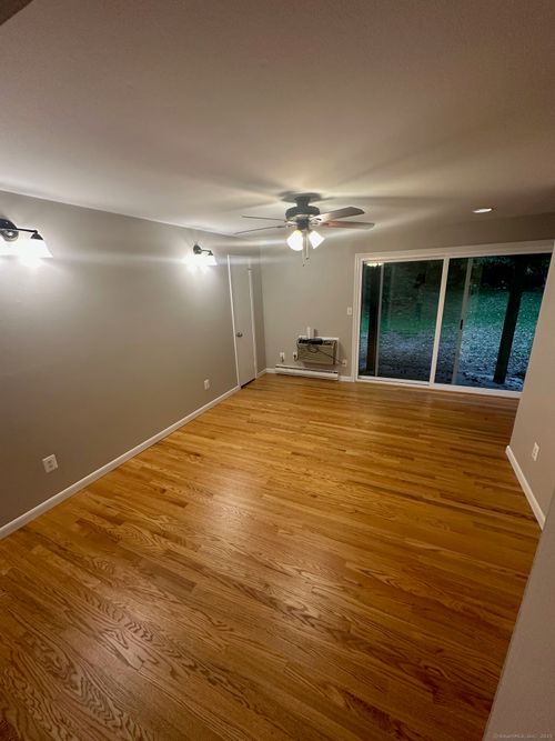apt-1a-1622 Farmington Ave, Unionville, CT, 06085-1230 | Card Image