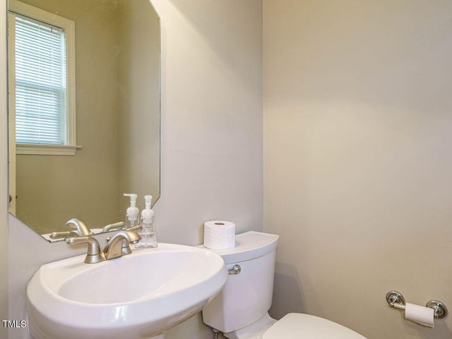 016-1280x960-half-bath | Image 16