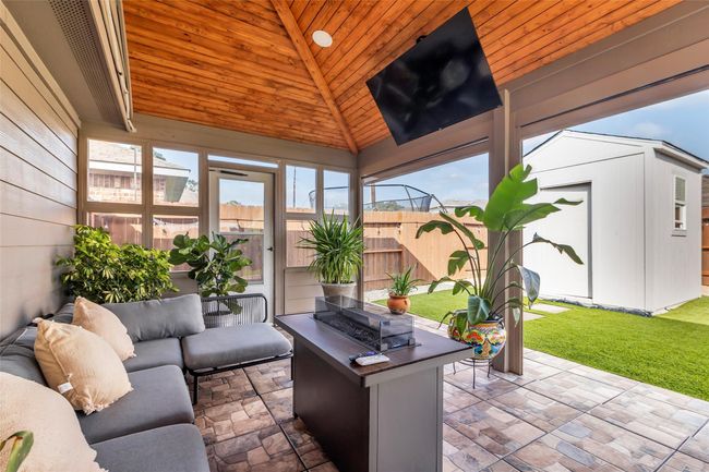2422 Sheephorn Summit Trl, House other with 3 bedrooms, 2 bathrooms and 2 parking in Spring TX | Image 4