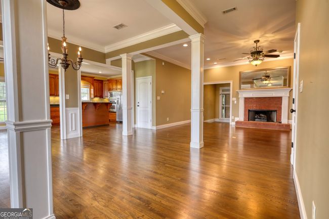 1030 Sweetbriar Trace, House other with 5 bedrooms, 3 bathrooms and null parking in Madison GA | Image 17
