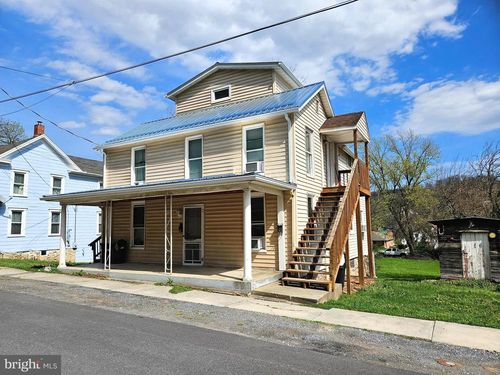 apt-2-312 Wilkes St, BERKELEY SPRINGS, WV, 25411-7229 | Card Image