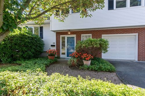 29 Sonning Rd, Beverly, MA, 01915-1743 | Card Image