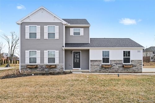 7095 Primrose Ln, Grand Blanc, MI, 48439-2328 | Card Image