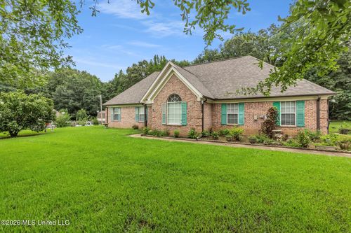 209 Roper Cv, Byhalia, MS, 38611-6158 | Card Image