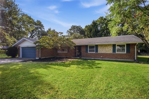 1032 Hyde Park Dr, Centerville, OH, 45429-5810 | Card Image