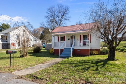 264 Church St, Marion, NC, 28752-3239 | Card Image