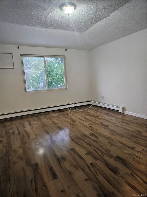 2-150-24 121 Avenue, New York, NY, 11434 | Card Image