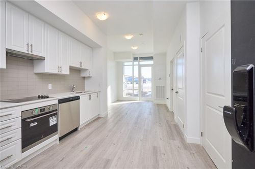 105-461 Green Rd, Stoney Creek, ON, L8E6A3 | Card Image