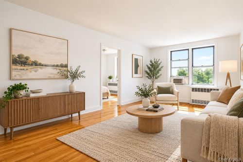 3e-6345 Saunders Street, New York, NY, 11374 | Card Image