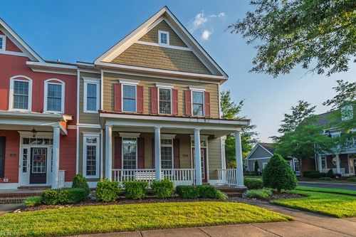 48-1401 Sommerton Way, Chesapeake, VA, 23320-5047 | Card Image