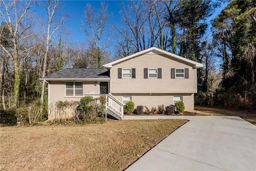 4412 Rustic Wood Dr, Stone Mountain, GA, 30083-5506 | Card Image