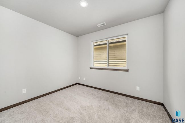 1600 N Tina Dr, House other with 3 bedrooms, 2 bathrooms and null parking in Sioux Falls SD | Image 10