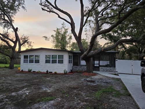 715 W Bougainvillea Ave, Tampa, FL, 33612-7448 | Card Image