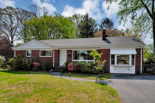 4813 Tulip Dr, Virginia Beach, VA, 23455-4025 | Card Image