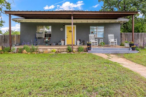 506 W 2nd St, Cisco, TX, 76437-2410 | Card Image