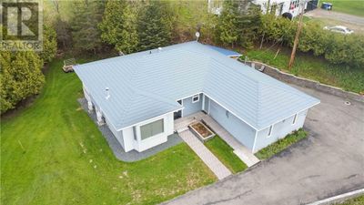 31 Maple St, House other with 3 bedrooms, 3 bathrooms and null parking in Florenceville Bristol NB | Image 2