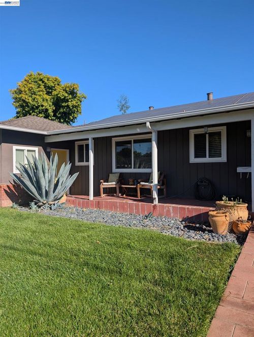 4017 Silver St, Pleasanton, CA, 94566-6221 | Card Image