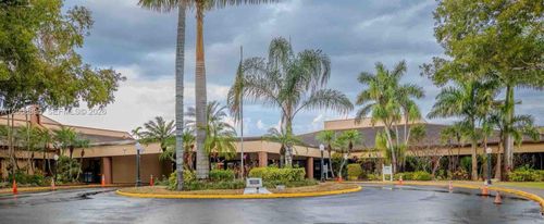 205-2780 N Pine Island Rd, Sunrise, FL, 33322-2245 | Card Image