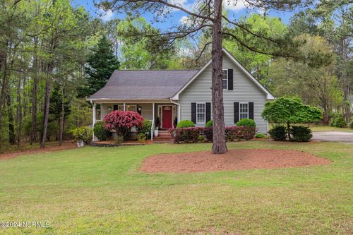 89 Sandpiper Dr, Whispering Pines, NC, 28327-9393 | Card Image