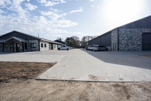 N5550 County Road Z, Onalaska, WI, 54650-2600 | Card Image