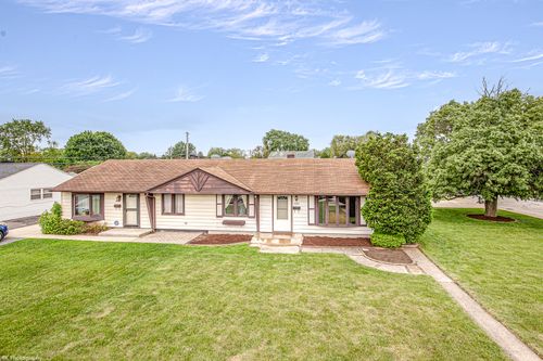 4243 W 90th Pl, Hometown, IL, 60456-1234 | Card Image
