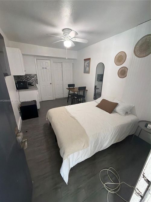 108-1843 Dewey St, Hollywood, FL, 33020-6091 | Card Image