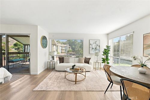 36-290 Sequoia Ct, Thousand Oaks, CA, 91360-3888 | Card Image