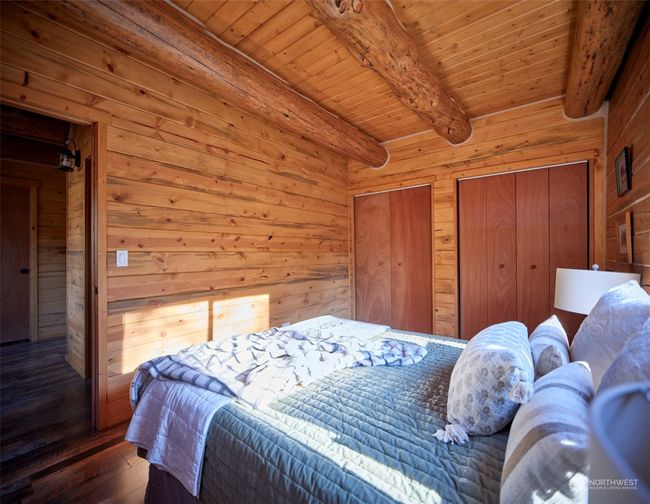 Primary Bedroom | Image 21