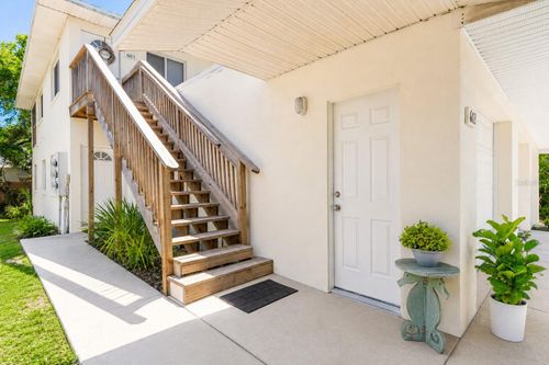 601 E 2nd Avenue, New Smyrna Beach, FL, 32169 | Card Image