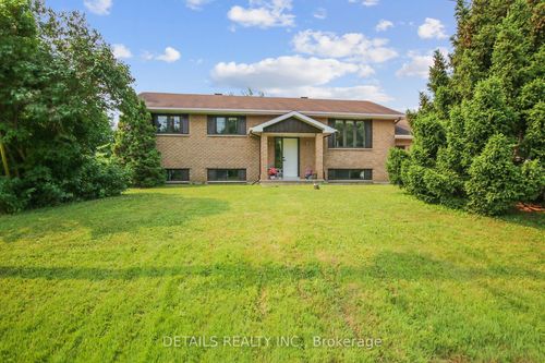 2708 Bekkers Crt, Metcalfe, ON, K0A2P0 | Card Image