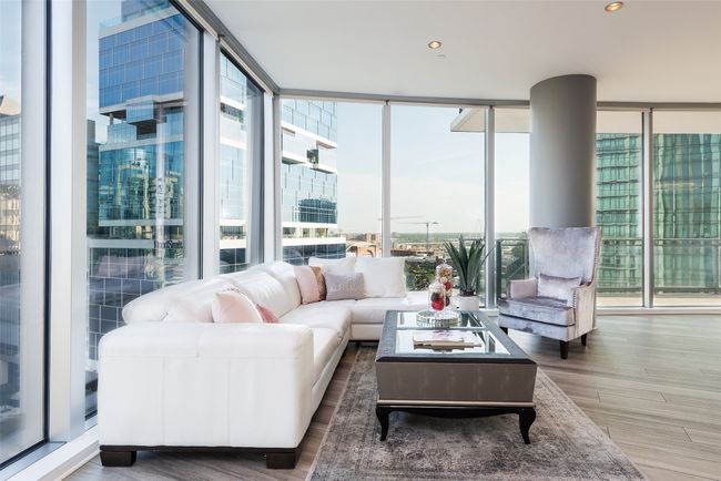 APT-1001 - 2900 Mckinnon St, Condo with 2 bedrooms, 3 bathrooms and null parking in Dallas TX | Image 35