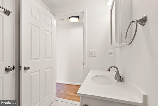 2280 Cocquina Dr, House other with 5 bedrooms, 2 bathrooms and null parking in RESTON VA | Image 35