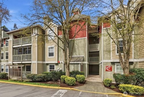 unit-c103-7711 Ne 175th St, Kenmore, WA, 98028-3579 | Card Image