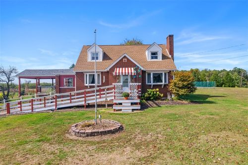 42 Fezell Rd, Freedom, PA, 15042-9651 | Card Image