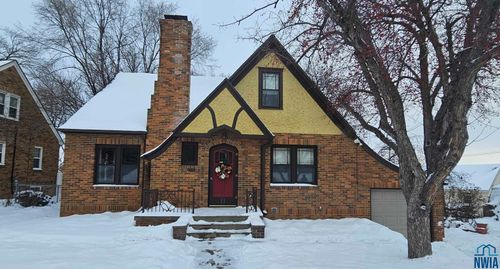 11 Blackstone Ave, Sioux City, IA, 51104-4001 | Card Image