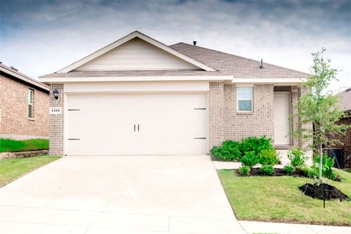 1221 Nursery Dr, Forney, TX, 75126-3982 | Card Image
