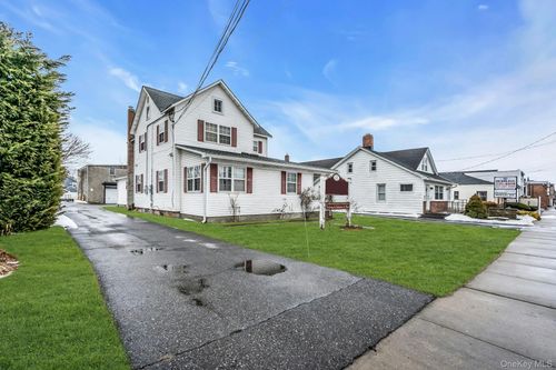 127 N Ocean Ave, Patchogue, NY, 11772-2022 | Card Image
