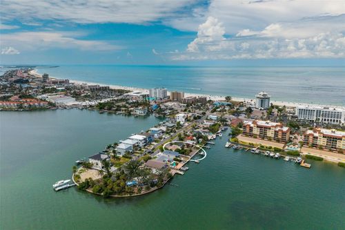 216 Punta Vista Dr, ST PETE BEACH, FL, 33706-2432 | Card Image