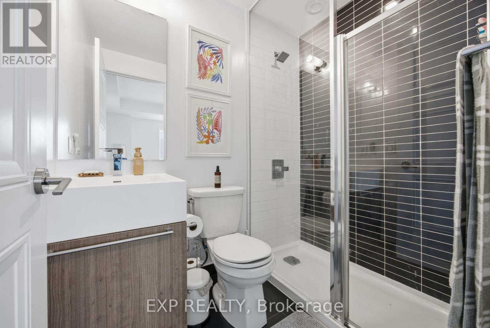 Residential in Toronto (Stonegate-Queensway) 4