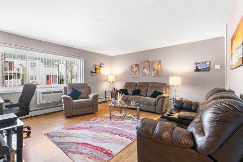 unit-1b-40 Richmond Blvd, Ronkonkoma, NY, 11779-3686 | Card Image