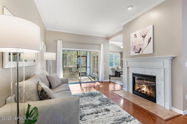 Living Room | Image 7