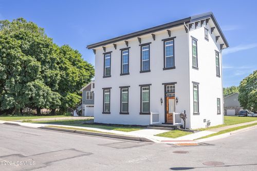 301 E Walnut St, Selinsgrove, PA, 17870-2128 | Card Image