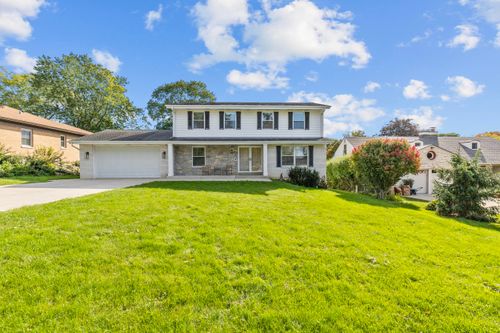 429 W Apple Tree Rd, GLENDALE, WI, 53217-4025 | Card Image