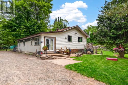 15 Toronto Lake Road, Georgian Bay (Freeman), ON, P0C1H0 | Card Image