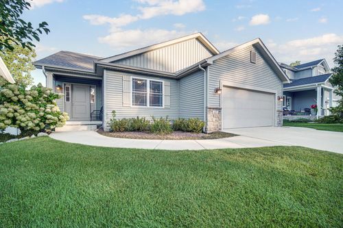 605 Hatch Lake Pkwy, Valparaiso, IN, 46385-6035 | Card Image