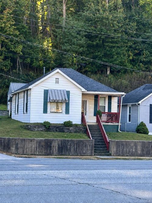 601 High Street, Russell, KY, 41169 | Card Image