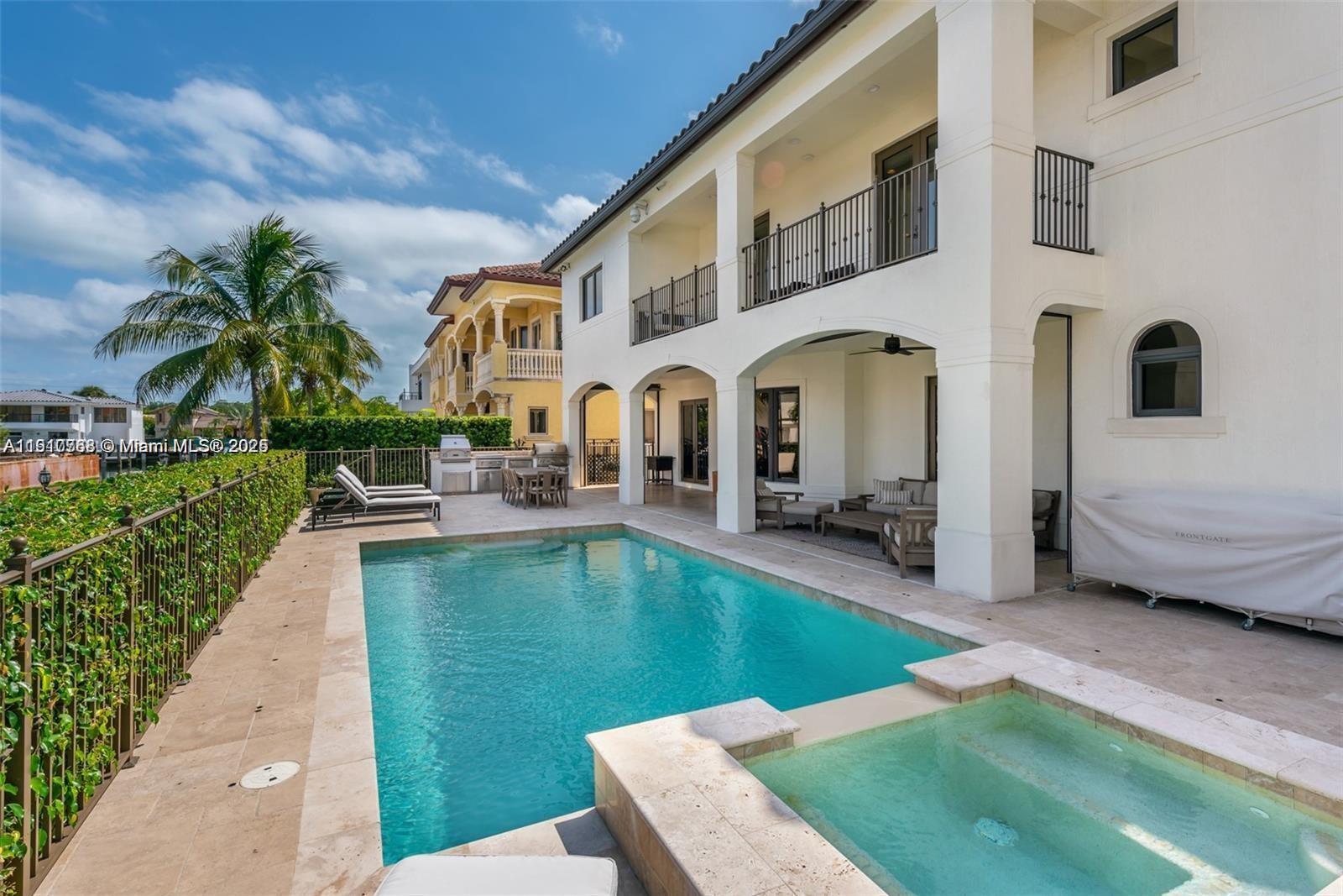 Residential Lease in North Miami Beach 4
