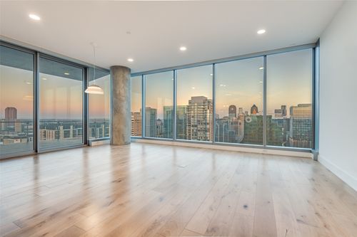 apt-2606-3130 N Harwood St, Dallas, TX, 75201-1140 | Card Image