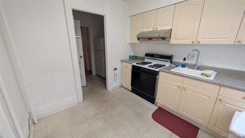 44-66 23rd St, Long Island City, NY, 11101-4733 | Card Image