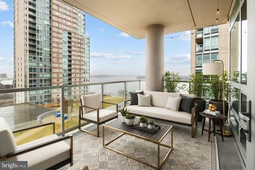 unit-f810-901 N Penn St, PHILADELPHIA, PA, 19123-3247 | Card Image